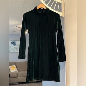 Contro Corrente Elegant Crushed Velvet Green Cowl Neck Dress Size M Pockets